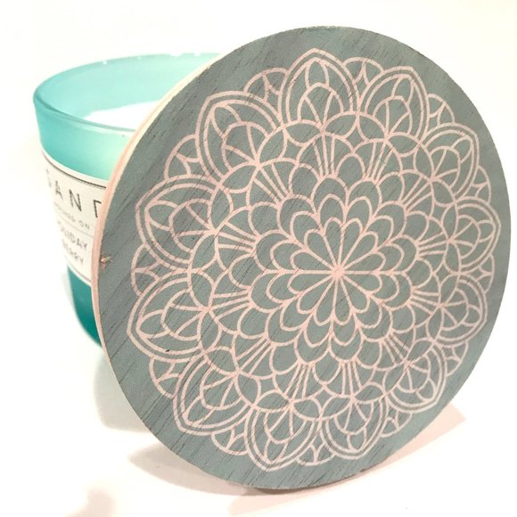 Sand Fog Holiday Sand Fog Berry Christmas Soy Candle 12oz Poshmark